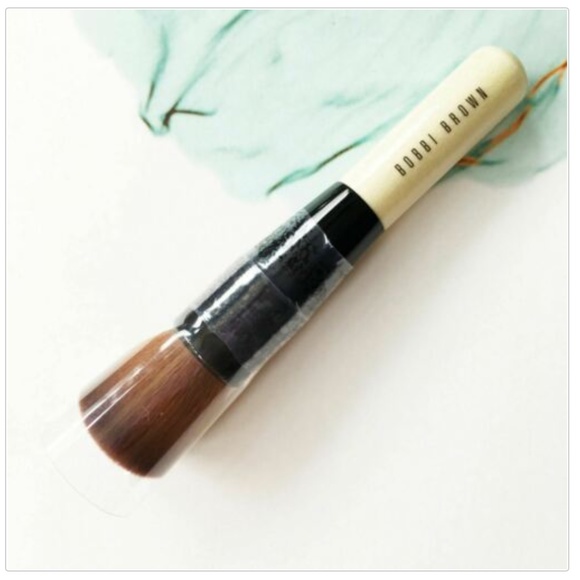 Bobbi Brown Other - BOBBY BROWN Full Coverage Makeup Brush